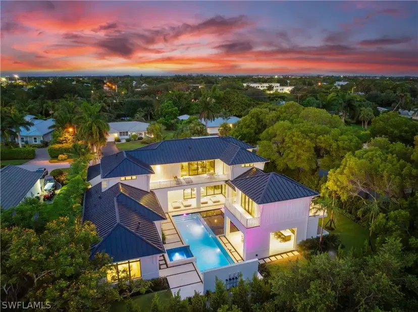 Picture of 1405 Mandarin Rd, Naples FL 34102