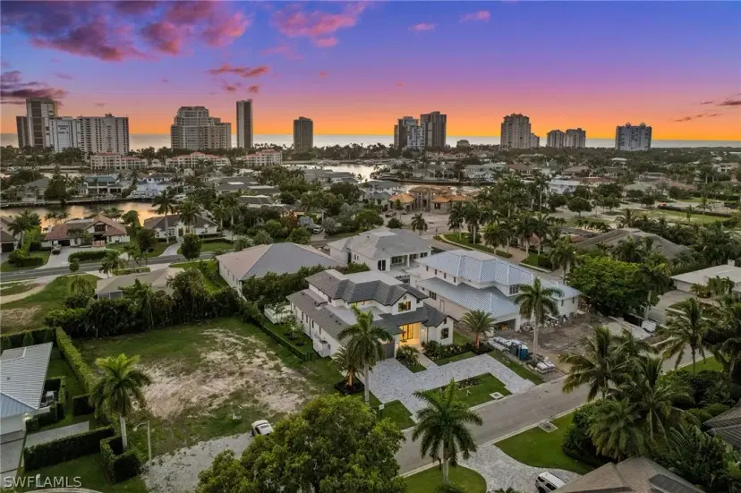 Picture of 508 Neapolitan Ln, Naples FL 34103
