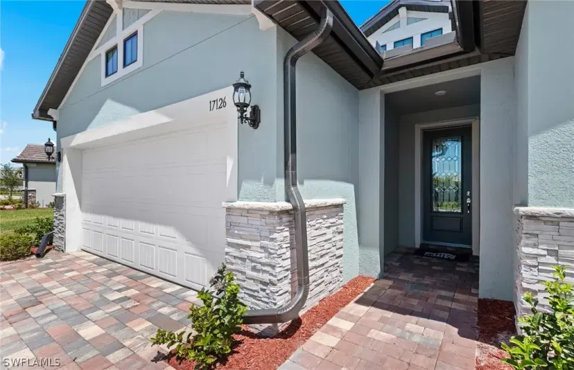 Picture of 17126 Oakstead Dr, Alva FL 33920