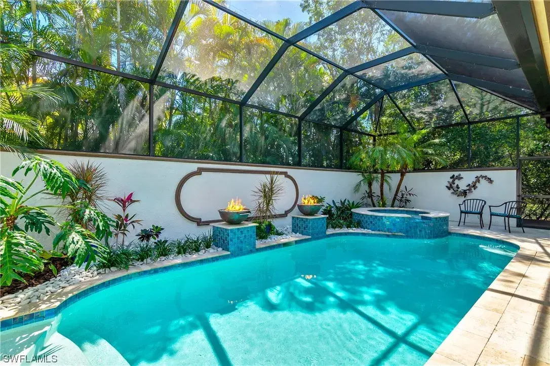 Picture of 790 Broad Ct N, Naples, FL 34102