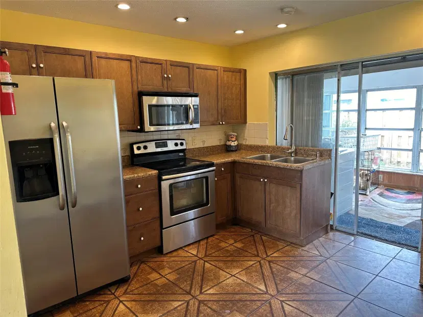 Picture of 4577 NW 16Th Ave, Tamarac FL 33309