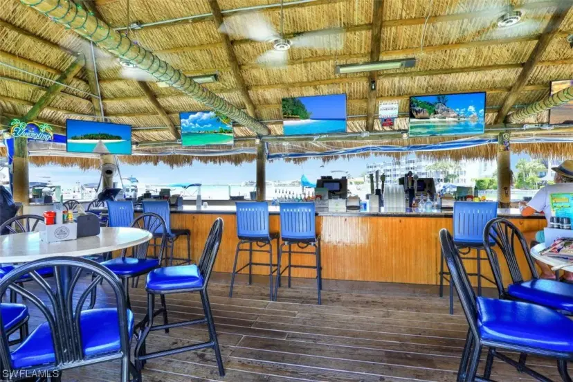 Picture of 1023 Anglers Cv E-503, Marco Island FL 34145