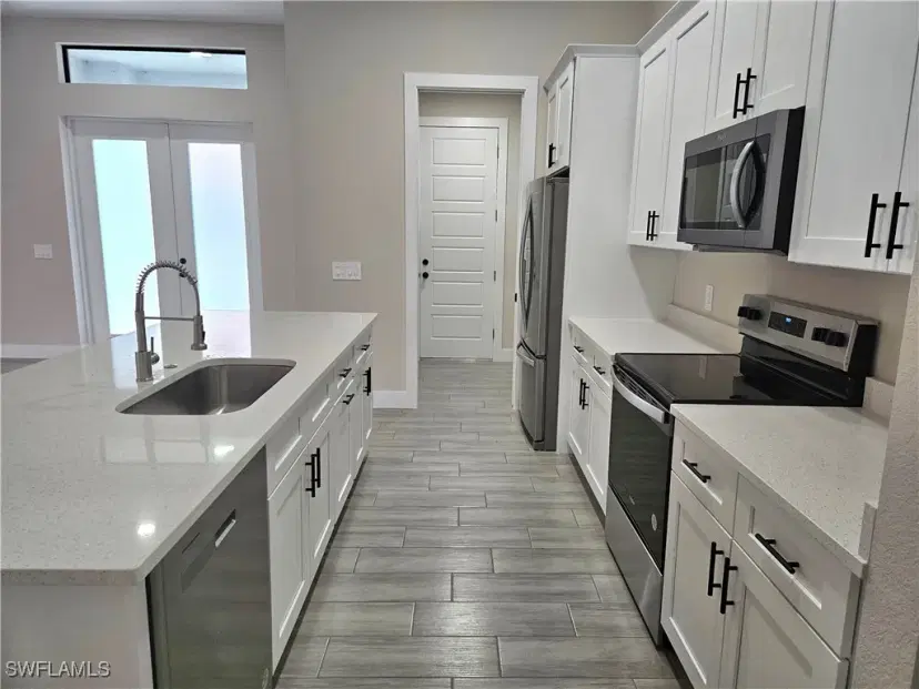 Picture of 208 NW 6Th St, Cape Coral FL 33993
