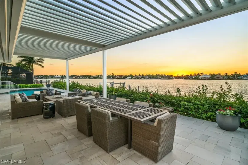 Picture of 2160 Kingfish Rd, Naples FL 34102