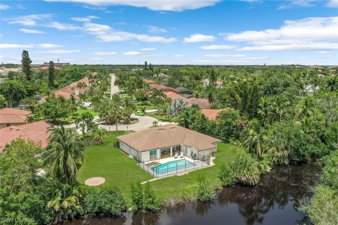 Picture of 27164 Edenbridge Ct, Bonita Springs, FL 34135