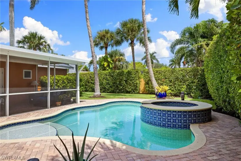 Picture of 1233 12Th Ave N, Naples FL 34102