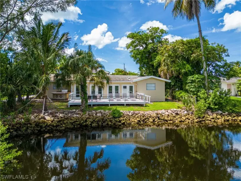 Picture of 514 14Th St N, Naples FL 34102