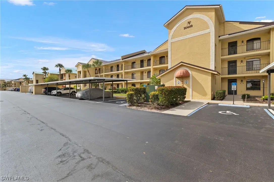 Picture of 16440 Kelly Cove Dr 2806, Fort Myers, FL 33908