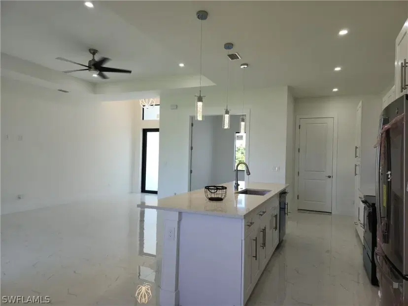 Picture of 408 Kismet Pkwy E, Cape Coral FL 33909
