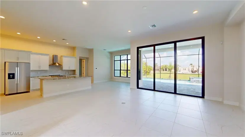 Picture of 2809 Cape Coral Pkwy W, Cape Coral FL 33914