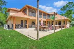 Picture of 2791 2Nd St Nw, Naples, FL 34120