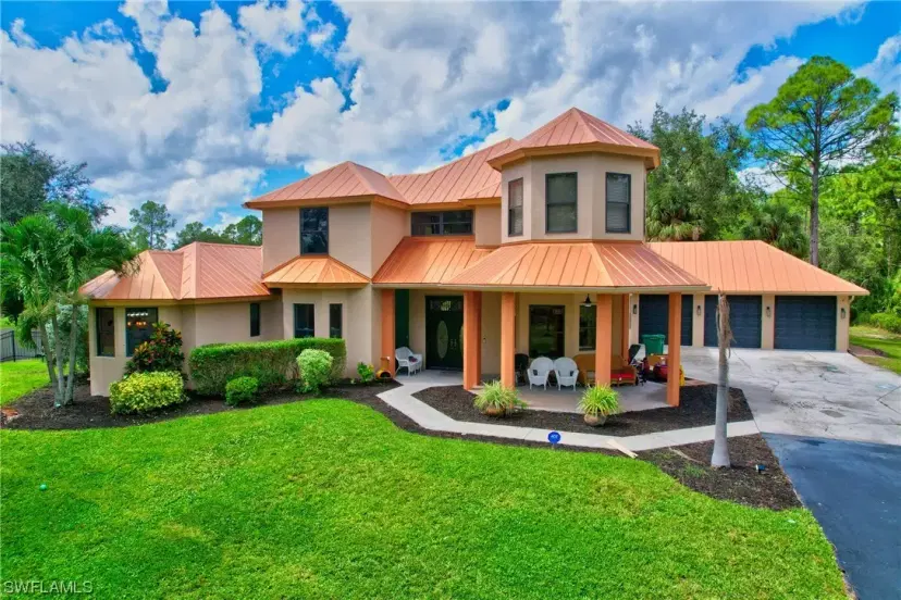 Picture of 2791 2Nd St Nw, Naples FL 34120