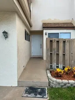 Picture of 8224 NW 9Th Ct, Plantation, FL 33324