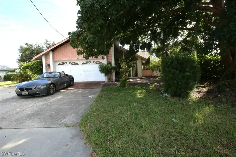 Picture of 504 Cape Coral Pkwy W, Cape Coral FL 33914