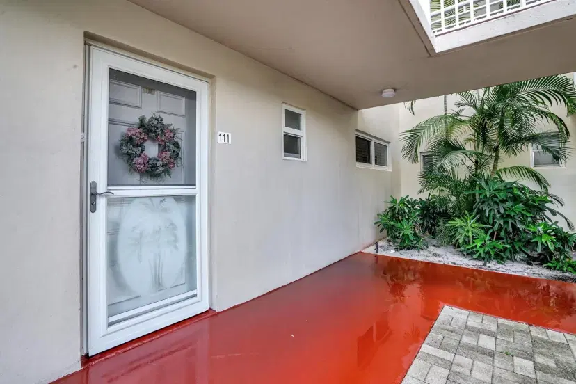 Picture of 2728 N Garden Drive N 111, Lake Worth FL 33461