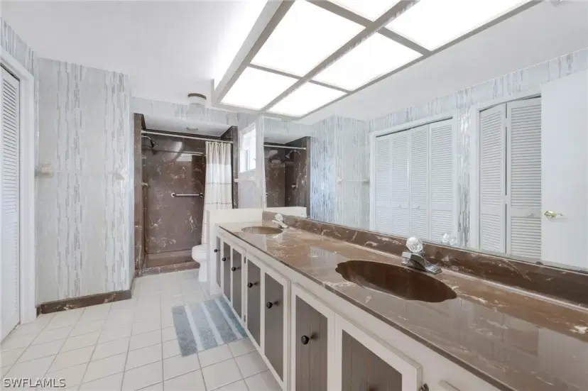Picture of 1700 Sandpiper St, Naples FL 34102