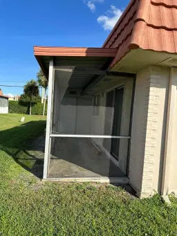 Picture of 100 Seville D Way D, Delray Beach, FL 33446