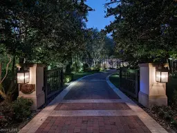 Picture of 960 17Th Ave S, Naples, FL 34102