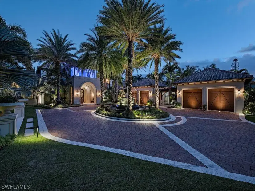 Picture of 960 17Th Ave S, Naples FL 34102