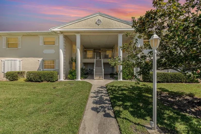 Picture of 720 Lake Orchid Circle 202, Vero Beach FL 32962
