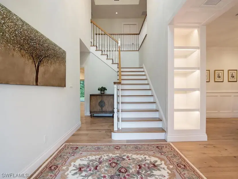 Picture of 6550 Ridgewood Dr, Naples FL 34108