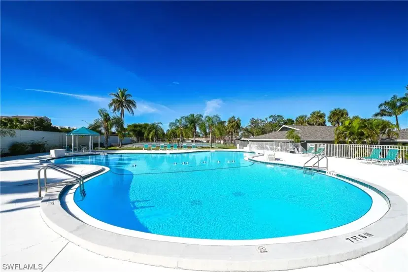 Picture of 4266 Island Cir B, Fort Myers FL 33919