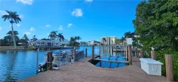 Picture of 300 Mooring Line Dr, Naples, FL 34102