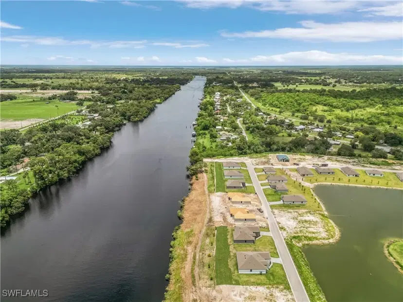 Picture of 955 Admiral Bull Halsey Ave, Labelle FL 33935