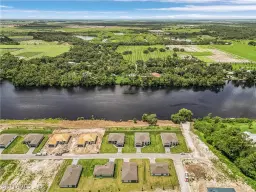 Picture of 955 Admiral Bull Halsey Ave, Labelle, FL 33935