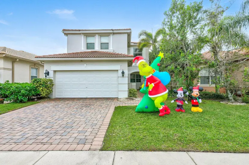 Picture of 143 Isle Verde Way, Palm Beach Gardens FL 33418