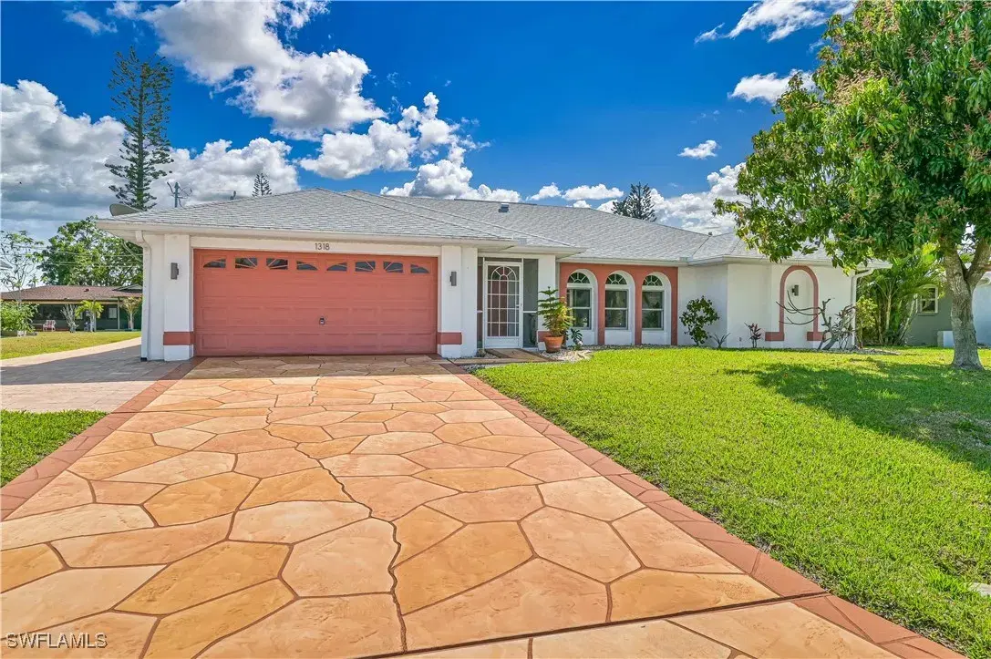 Picture of 1318 SE 21St Ln, Cape Coral, FL 33990