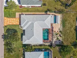 Picture of 1318 SE 21St Ln, Cape Coral, FL 33990