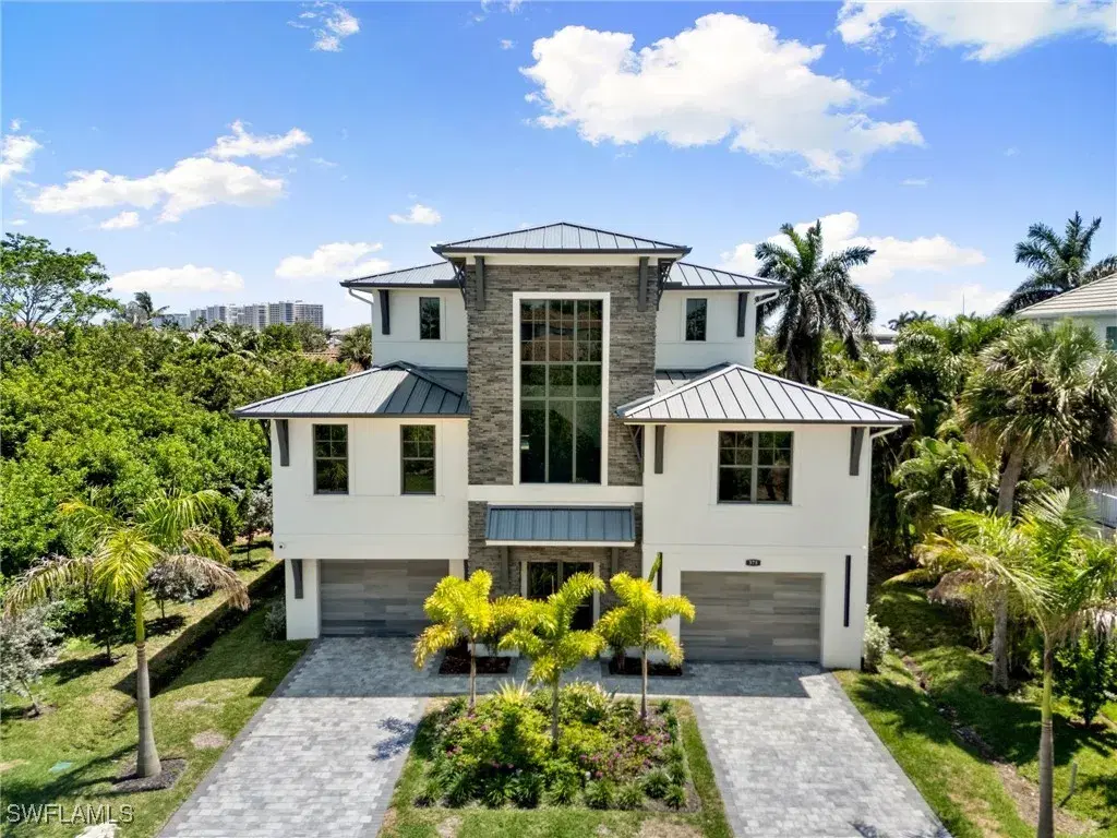 Picture of 375 Periwinkle Ct, Marco Island, FL 34145