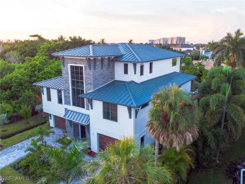 Picture of 375 Periwinkle Ct, Marco Island FL 34145