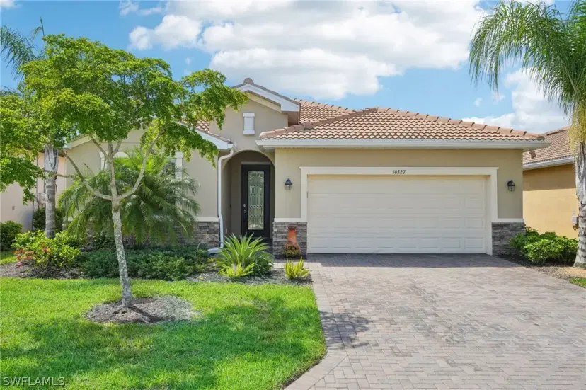 Picture of 10327 Fontanella Dr, Fort Myers FL 33913