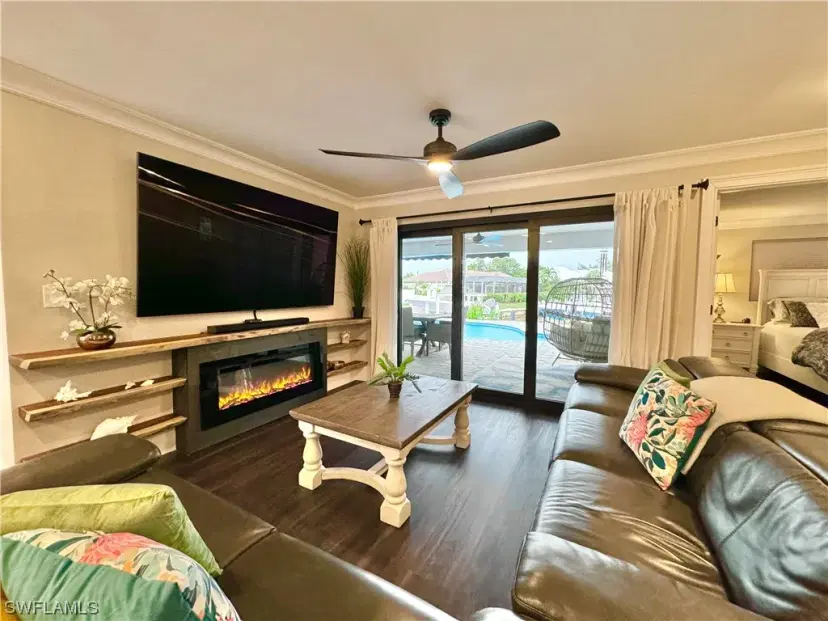 Picture of 580 Tripoli Ct, Marco Island FL 34145