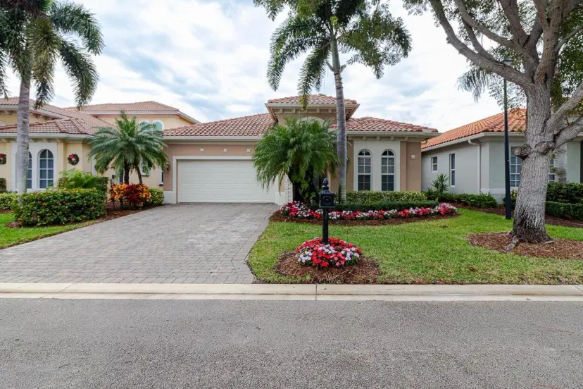 Picture of 742 SW Palm Cove Drive, Palm City FL 34990