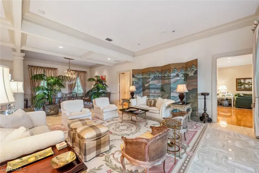 Picture of 364 Cromwell Ct, Naples FL 34108