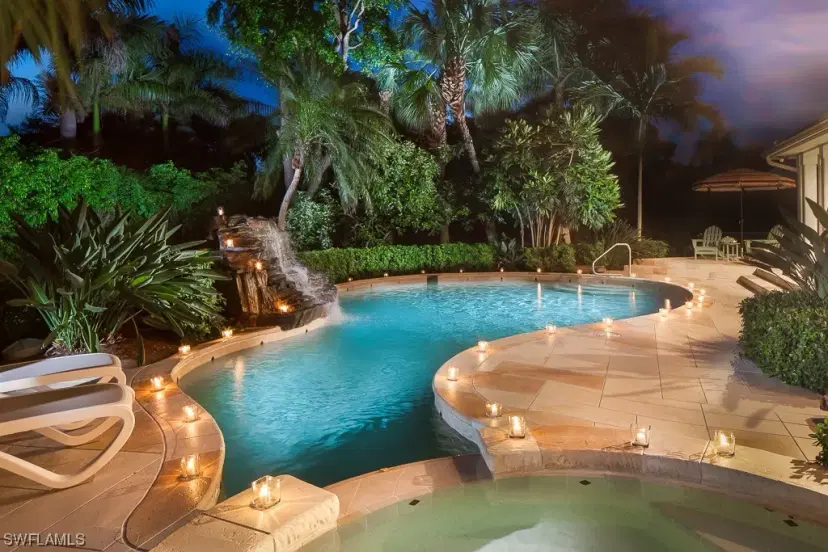 Picture of 2750 Treasure Ln, Naples FL 34102