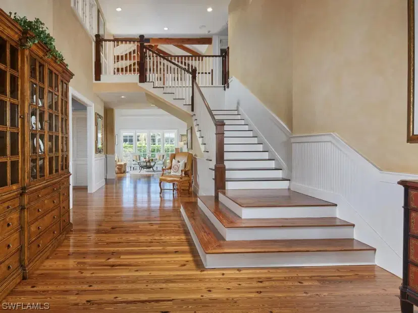 Picture of 2750 Treasure Ln, Naples FL 34102