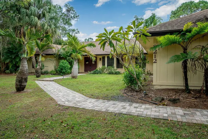 Picture of 8212 150Th Court N, Palm Beach Gardens FL 33418