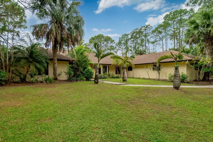 Picture of 8212 150Th Court N, Palm Beach Gardens FL 33418
