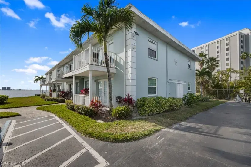 Picture of 3334 N Key Dr H3, North Fort Myers FL 33903