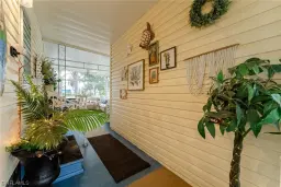 Picture of 925 Lazy Ln, North Fort Myers, FL 33917