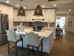 Picture of 2832 Weeks Ave, Naples, FL 34112