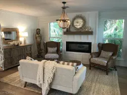 Picture of 2832 Weeks Ave, Naples, FL 34112