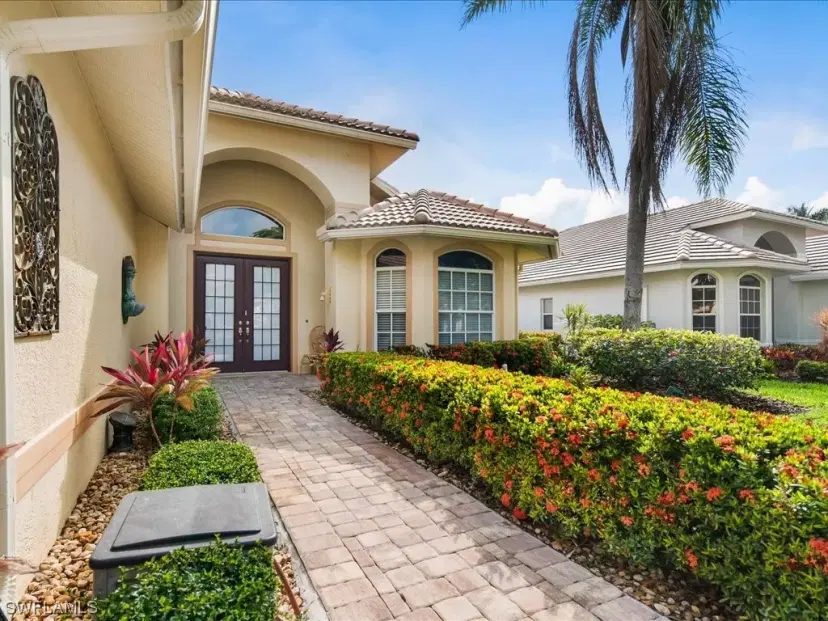 Picture of 6932 Mauna Loa Ln, Naples FL 34113