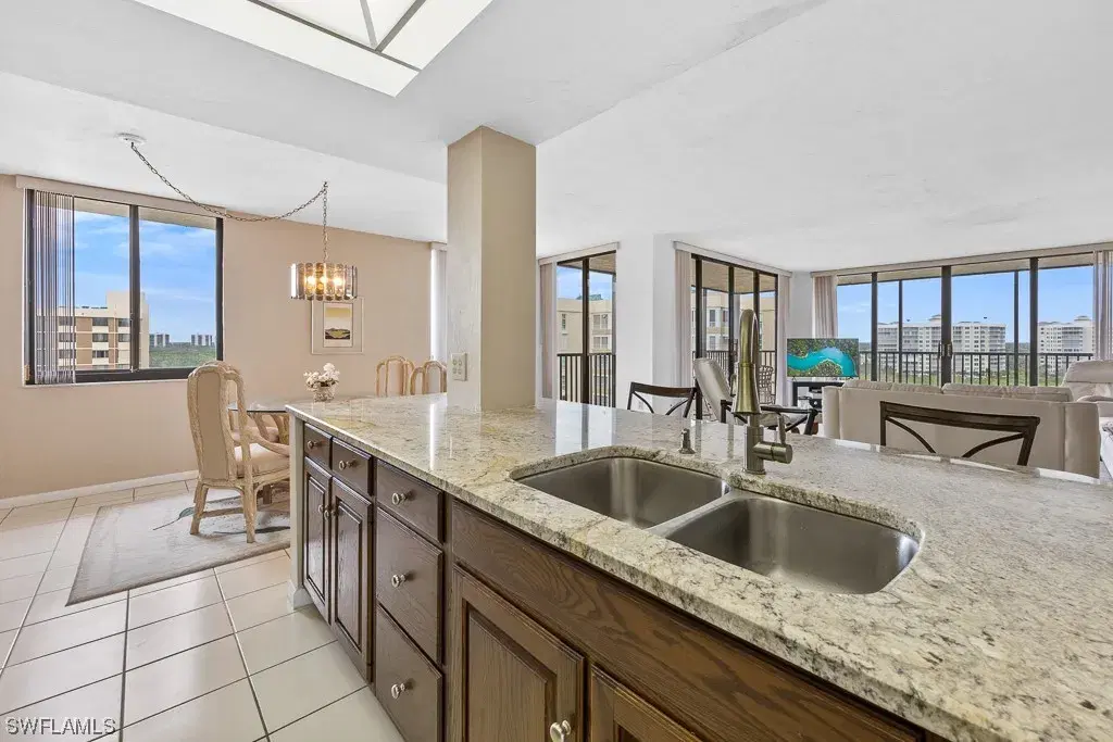 Picture of 11 Bluebill Ave 1006, Naples, FL 34108