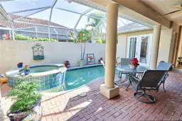 Picture of 5526 Cheshire Dr, Fort Myers, FL 33912