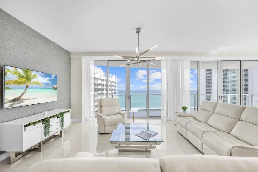 Picture of 3100 N Ocean Drive 1805 P, Singer Island FL 33404